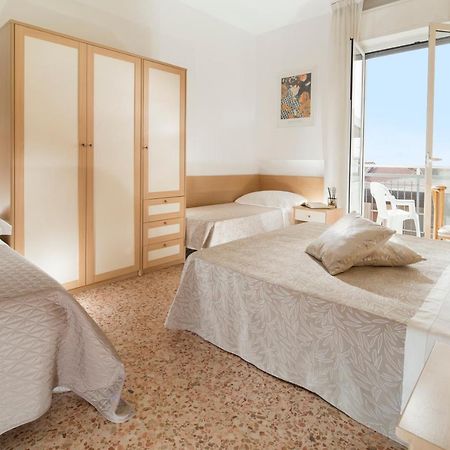Hotel Bellerofonte Rimini Ngoại thất bức ảnh