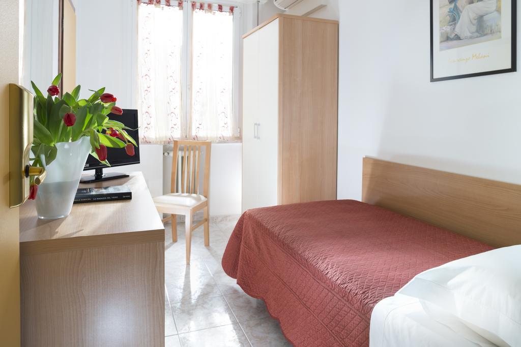 Hotel Bellerofonte Rimini Ngoại thất bức ảnh